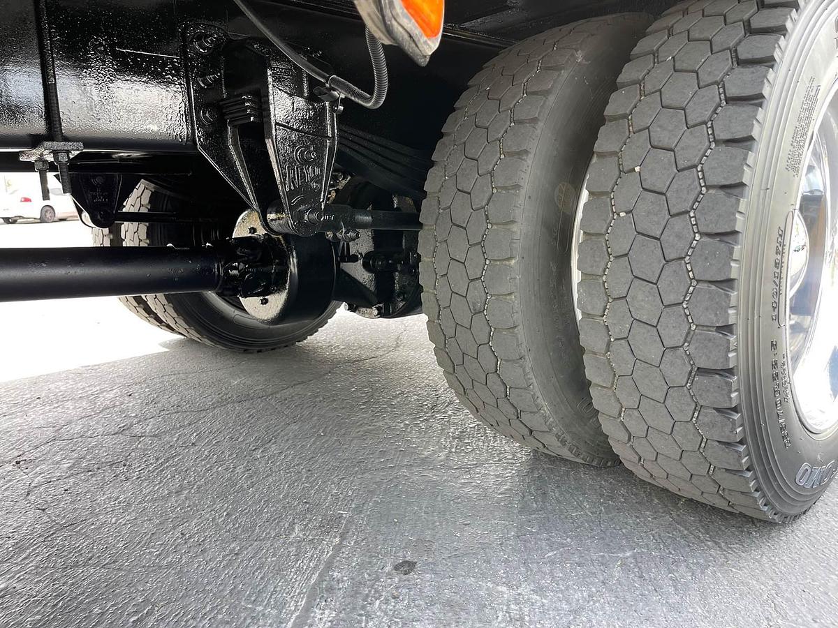 Used 2018 Peterbilt 337 Single Axle