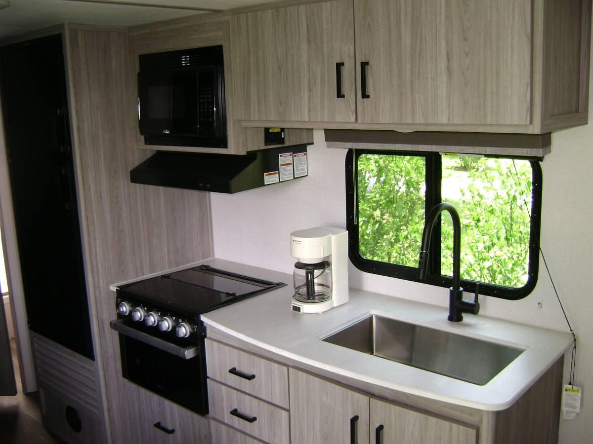 Used 2022 Keystone Passport 219BH