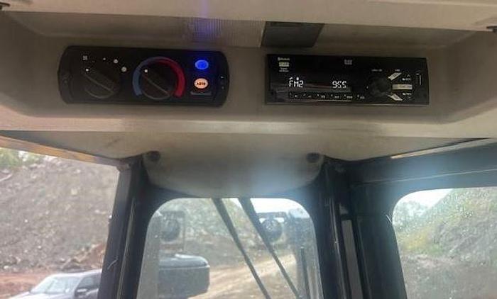 Used 2018 CATERPILLAR D8T
