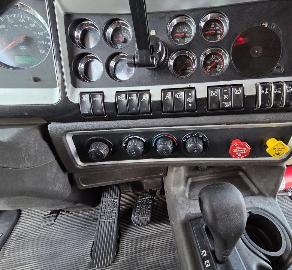 Used 2016 KENWORTH T660 Conventional Sleeper Semi