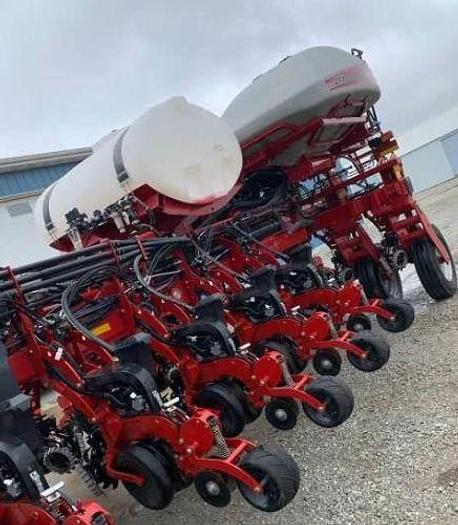 Used 2017 Case IH 2150 Planter