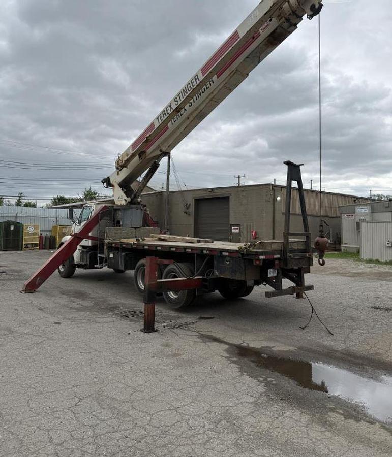 Used 1999 Terex TC4792 Mounted on 1999 Sterling LT7500