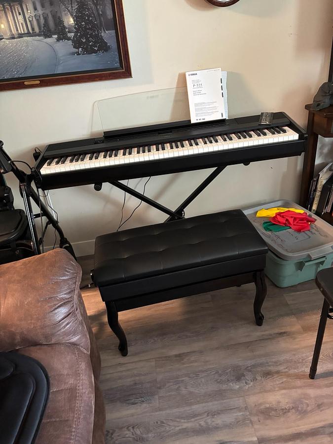 Used 2025 Yamaha P-525B Digital Piano