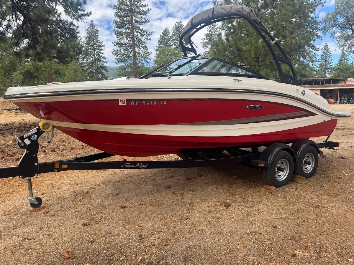 Used 2016 Sea Ray SPX 19