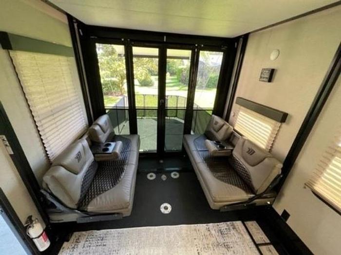 Used 2021 Grand Design Momentum M-Class 351M