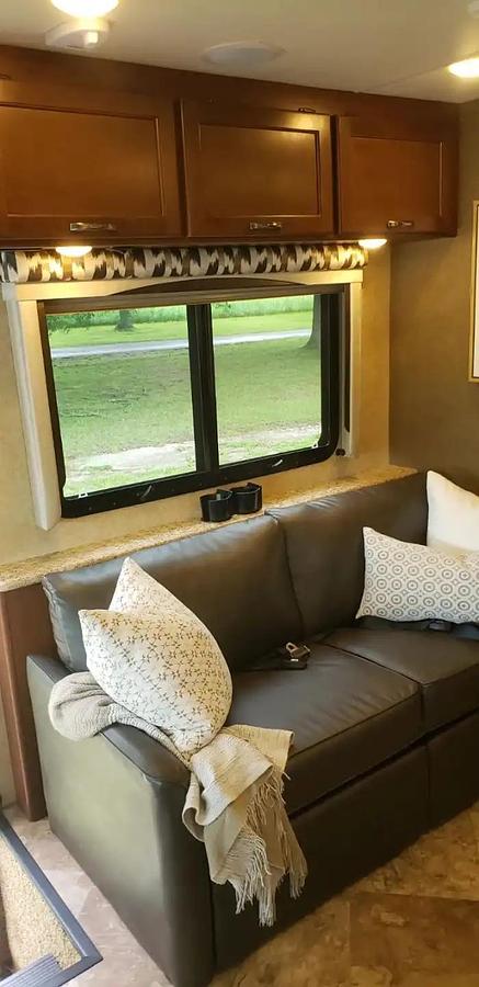 Used 2016 Thor Motor Coach ACE Class A Motorhome