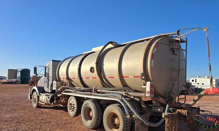 Used 2012 KENWORTH T800