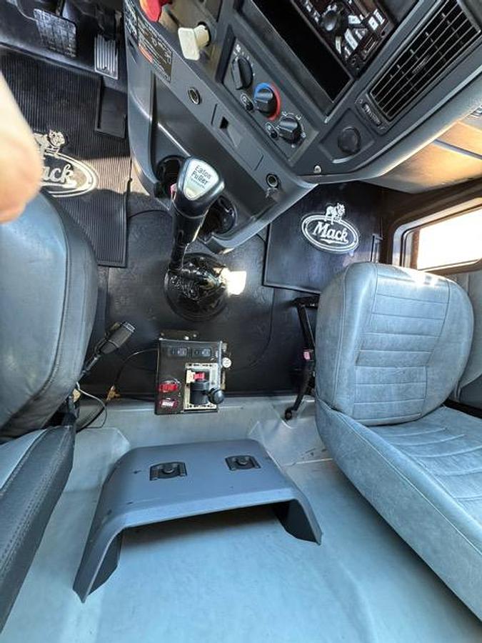 Used 2009 Mack