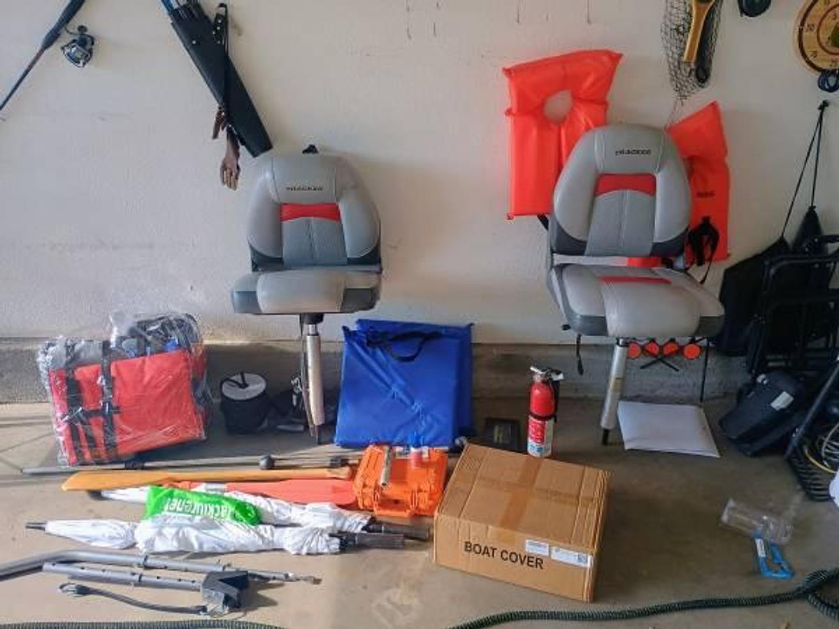 Used 2012 Bass Tracker 175
