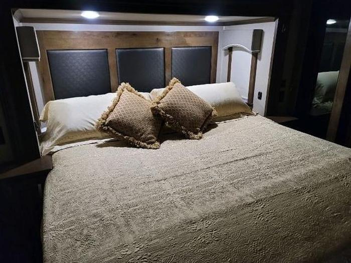 Used 2018 Forest River Riverstone 37IK