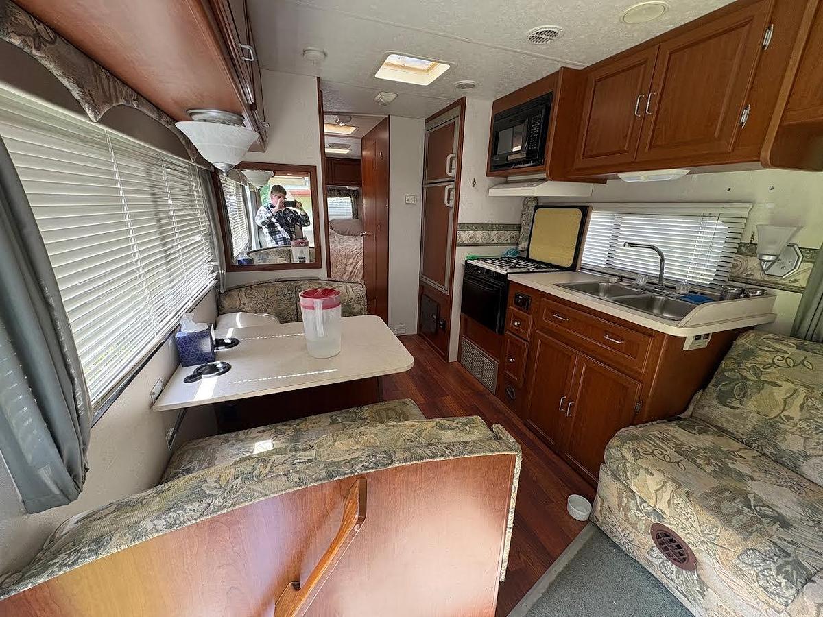 Used 2002 Coachmen Mirada Class A Motorhome