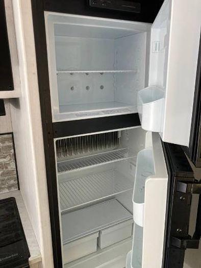 Used 2021 Heartland Lithium 2414