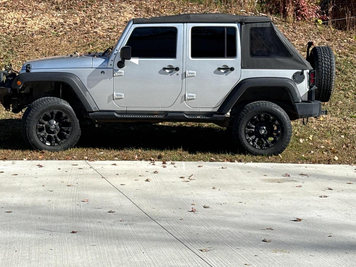 Used 2013 Coachmen Sportscoach Cross Country 385DS Class A Motorhome