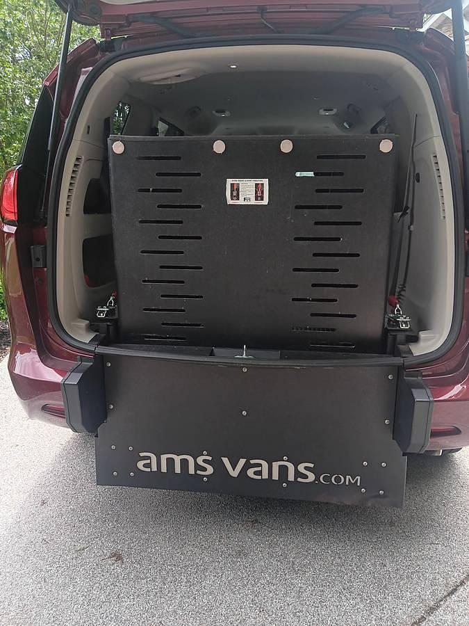 Used 2023 CHRYSLER Voyager