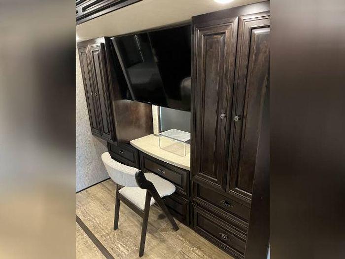 Used 2020 Newmar Dutch Star 4369