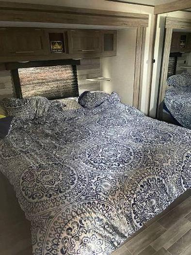 Used 2021 Crossroads Zinger ZR328SB