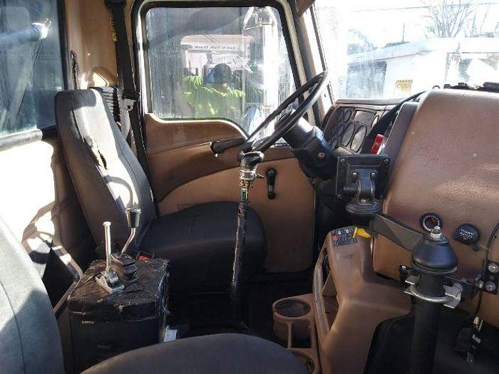 Used 2005 Mack Granite CV713 Roll off