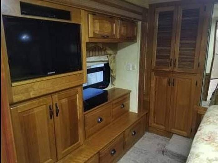 Used 2005 Newmar Dutch Star 4023