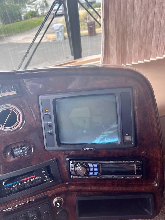Used 2000 Fleetwood Pace Arrow 37C Class A Motorhome