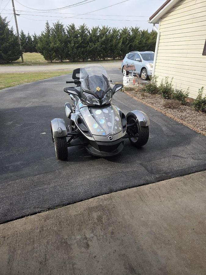 Used 2013 Can Am Spyder STS