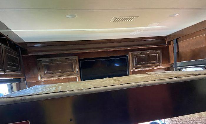 Used 2020 Fleetwood Discovery LXE 40M