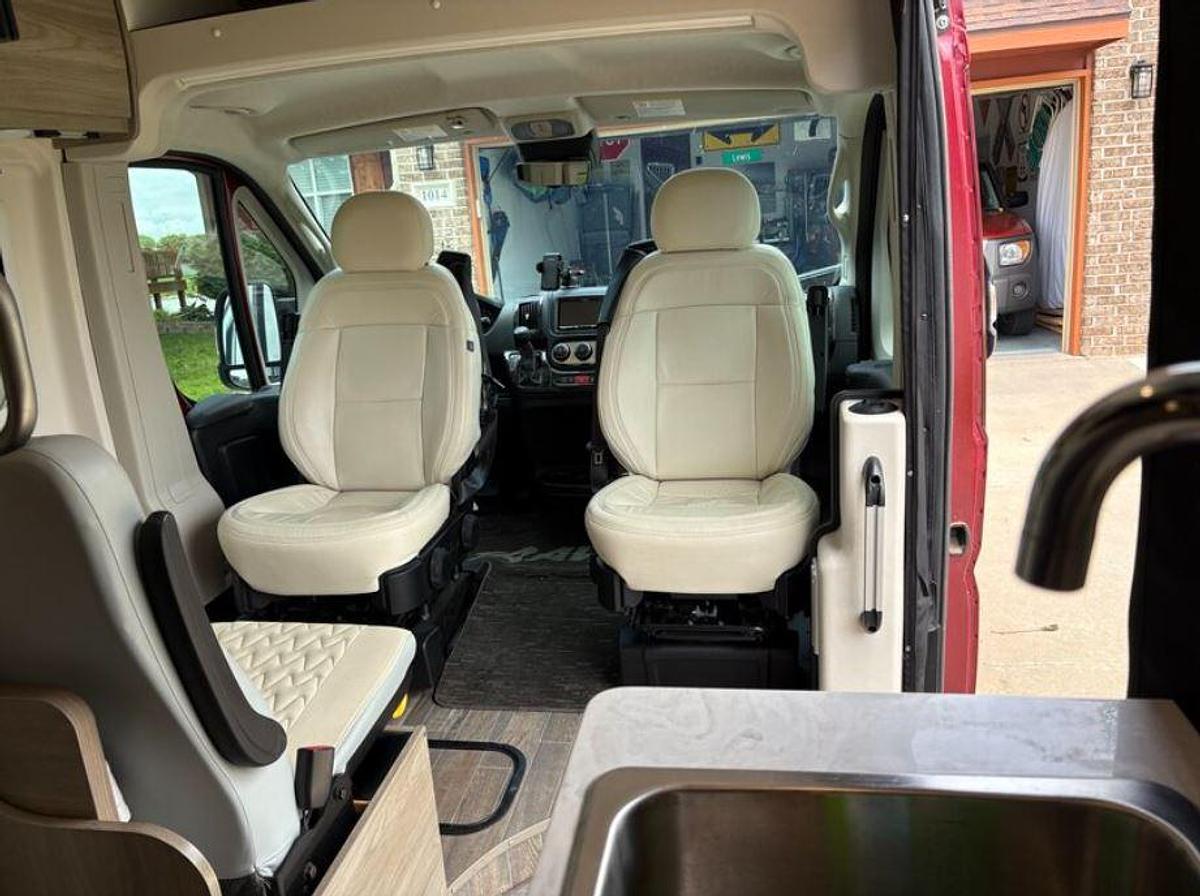 Used 2022 Winnebago Travato 59G Class B Motorhome