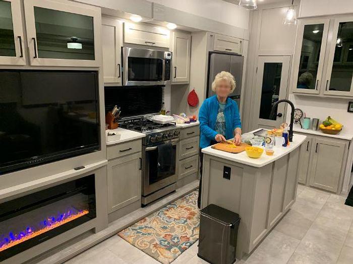 Used 2022 Palomino Columbus C Series 299RLC