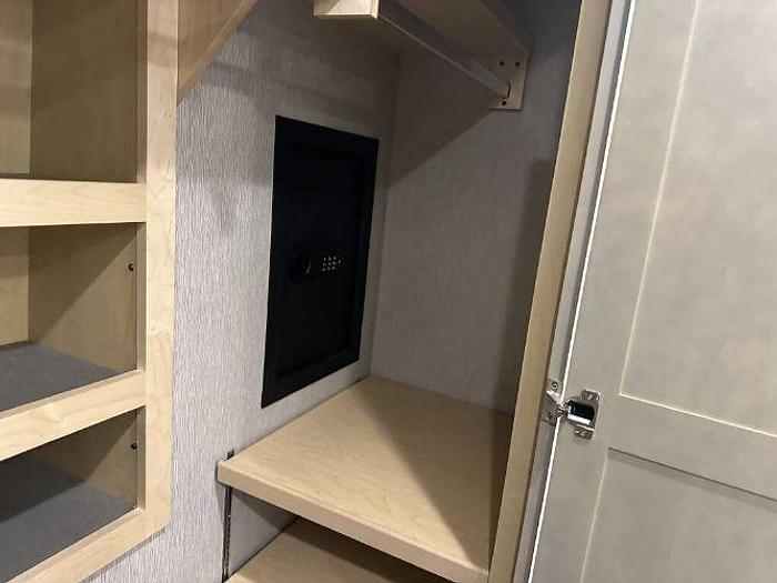 Used 2023 Newmar Dutch Star 4369