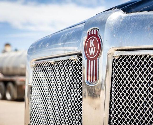 Used 2020 Kenworth T880