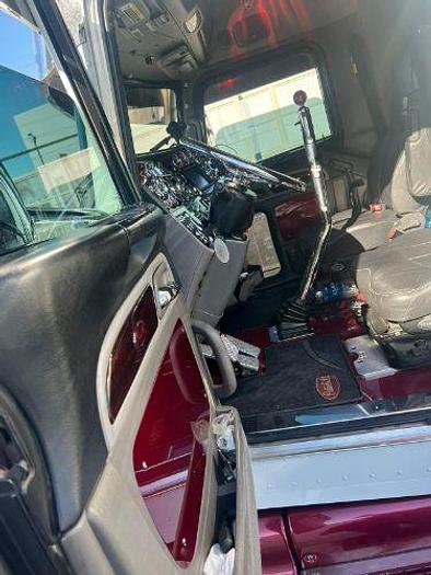 Used 2014 Peterbilt 386