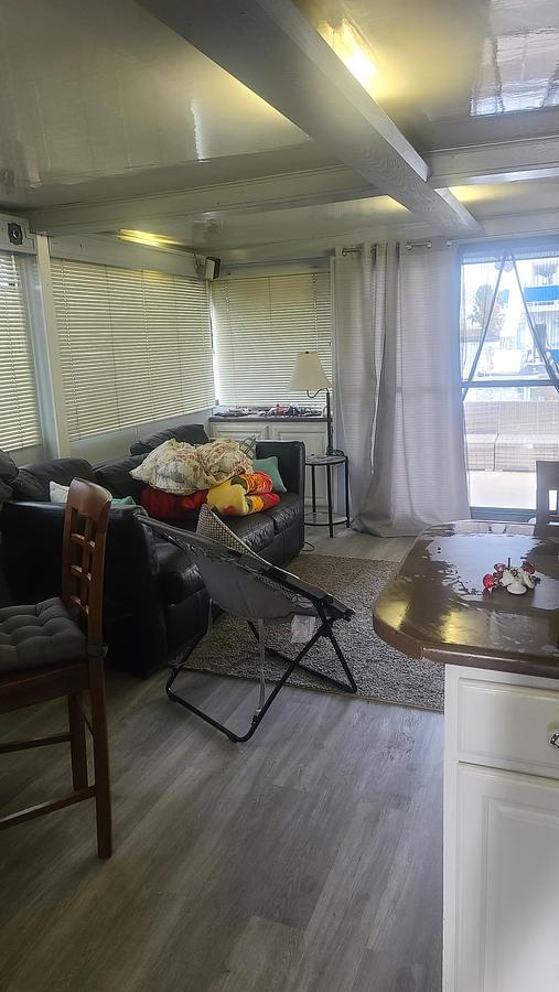 Used 1998 Fun Country House Boat