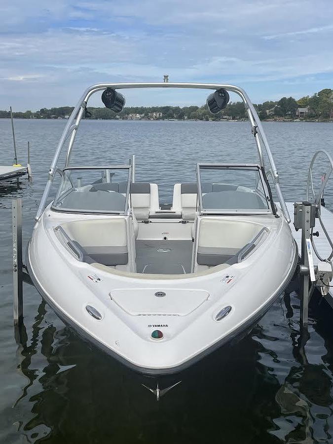 Used 2005 Yamaha AR230 with Trailer