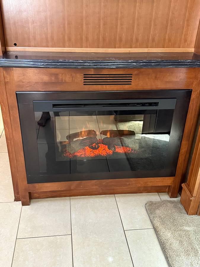 Used 2015 Tiffin Phaeton 40AH Class A Motorhome