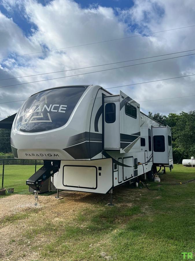 Used 2023 Alliance Paradigm 395DS Fifth Wheel