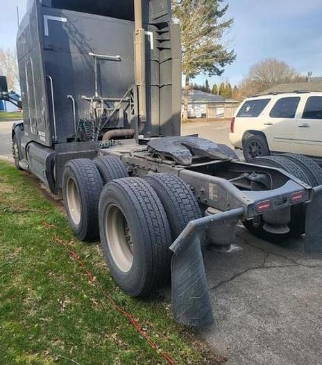 Used 2014 Peterbilt 579