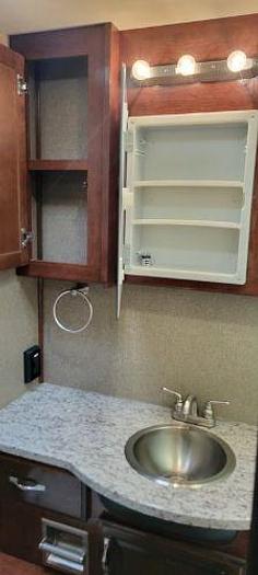 Used 2018 Fleetwood Flair LXE 30U