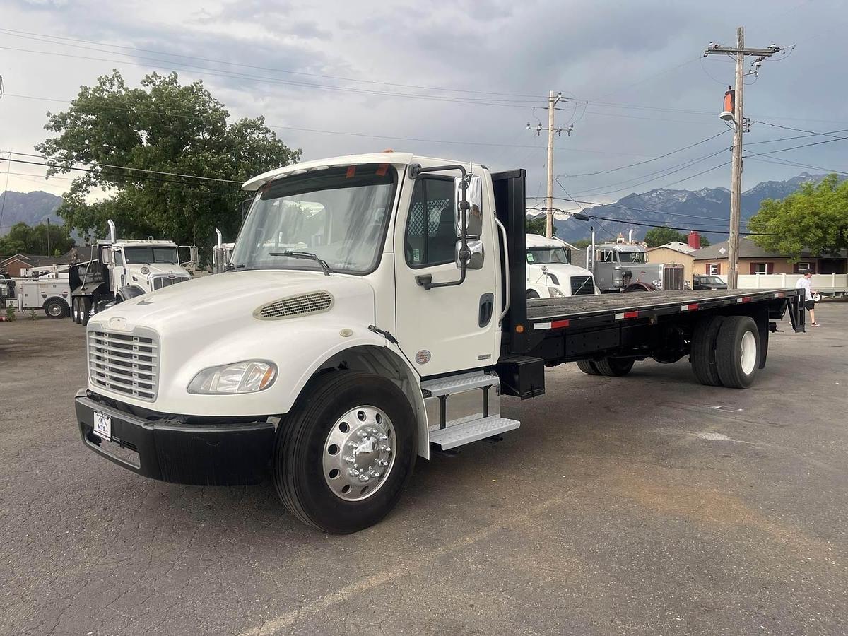 Used 2011 Freightliner M2 106 Flatbed