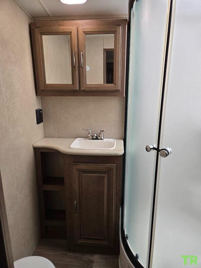 Used 2016 Cruiser RV Fun Finder Xtreme Lite M-241LRK Travel Trailer