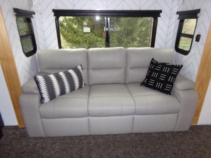 Used 2020 Heartland Elkridge 40FLFS