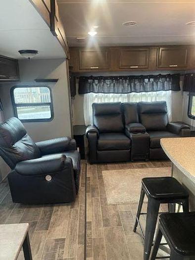 Used 2017 Highland Ridge Open Range Roamer RT323RLS