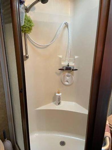 Used 2008 Heartland Bighorn 3370RL