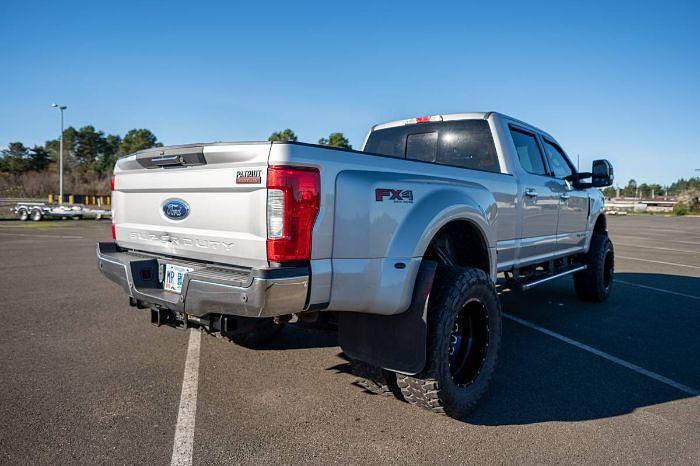 Used 2017 Ford Super Duty F-350 DRW Lariat