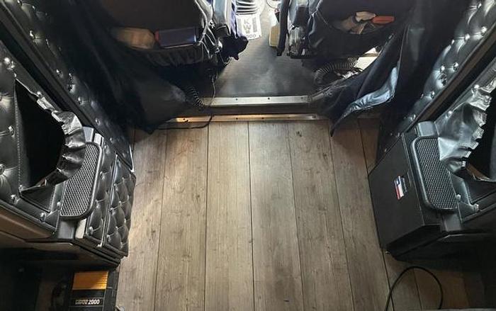 Used 2005 Kenworth W900L