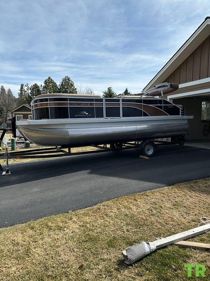 Used 2020 Bennington 21SSBX