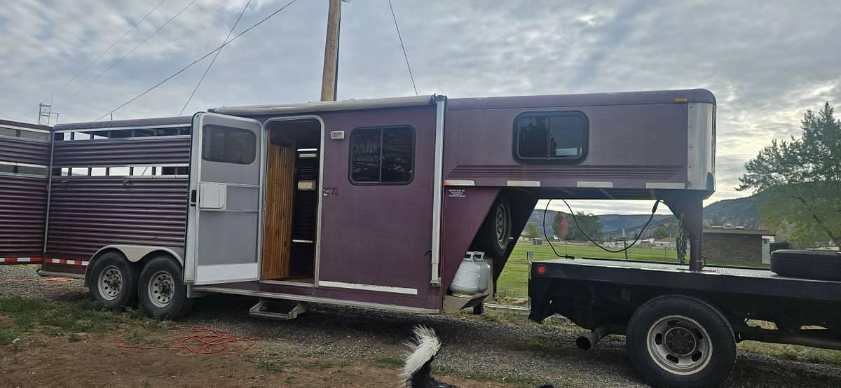 Used 2004 Featherlite Horse Trailer with Living Quarters