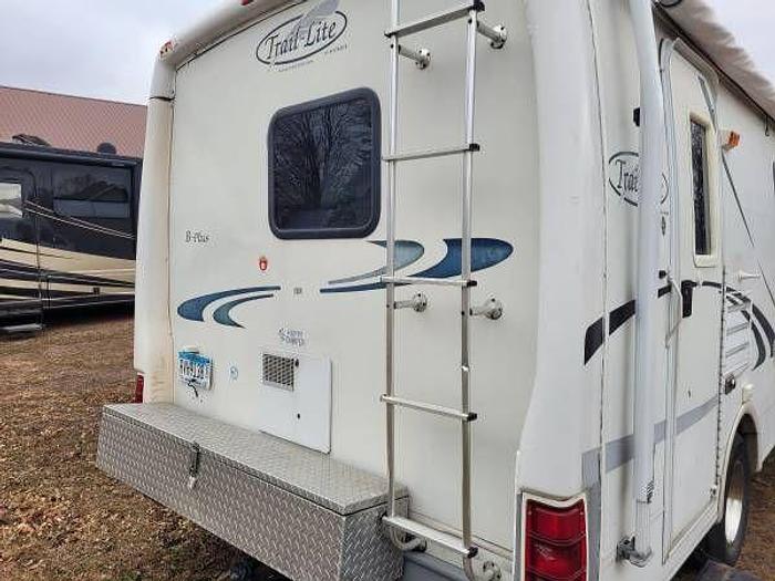 Used 2003 R Vision Trail Lite B plus