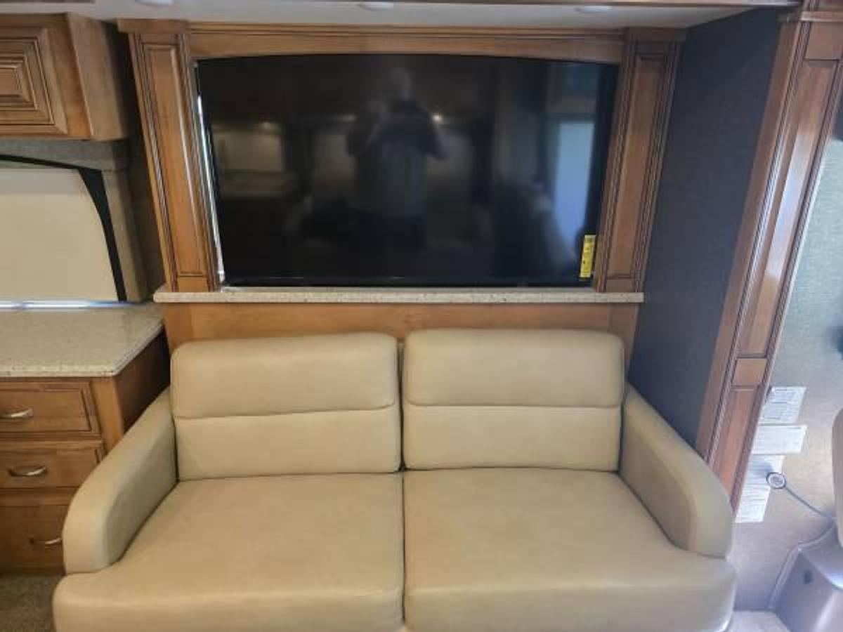 Used 2016 Thor Tuscany Xte M-40ax