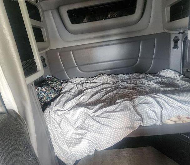 Used 2017 Peterbilt 367