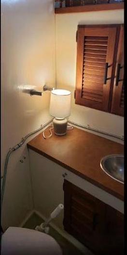 Used 1977 Tollycraft Tri-Cabin Liveaboard