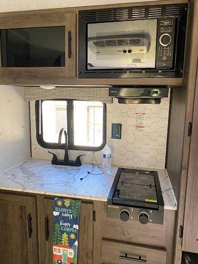 Used 2022 Coachmen Clipper Ultra Lite 182DBU